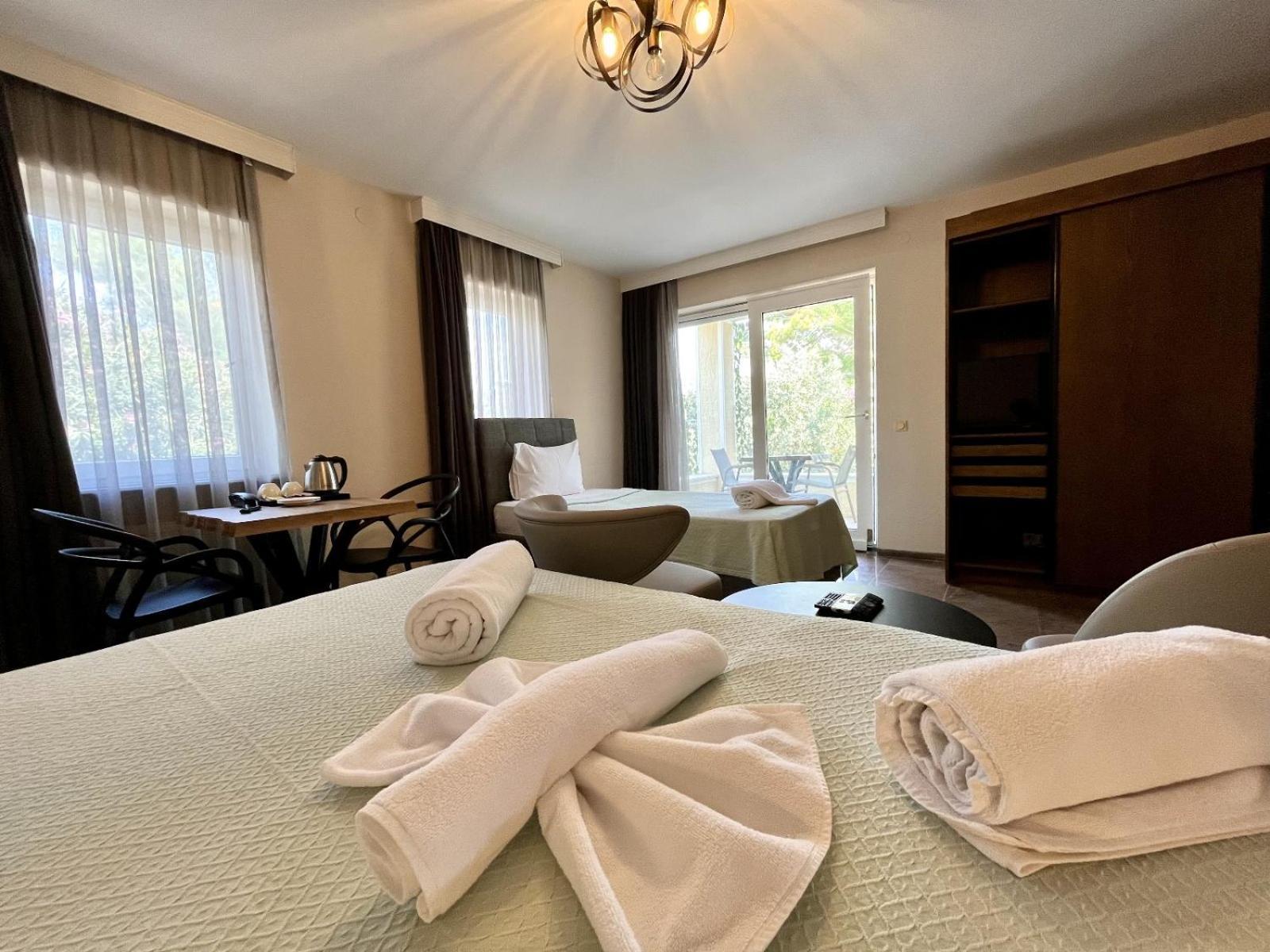 Farrys Boutique Hotel & Beach Club - Yalıkavak Buitenkant foto