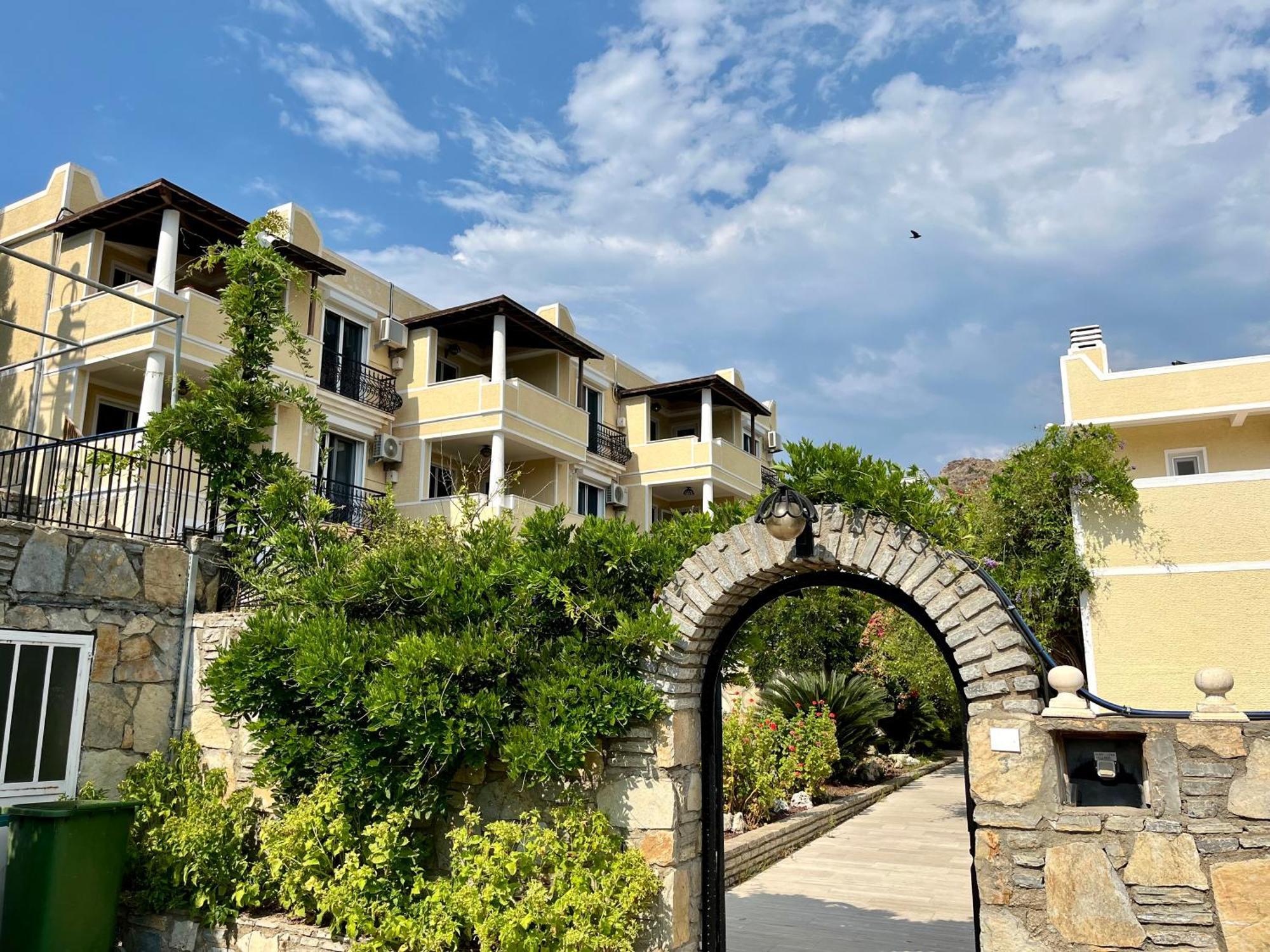 Farrys Boutique Hotel & Beach Club - Yalıkavak Buitenkant foto