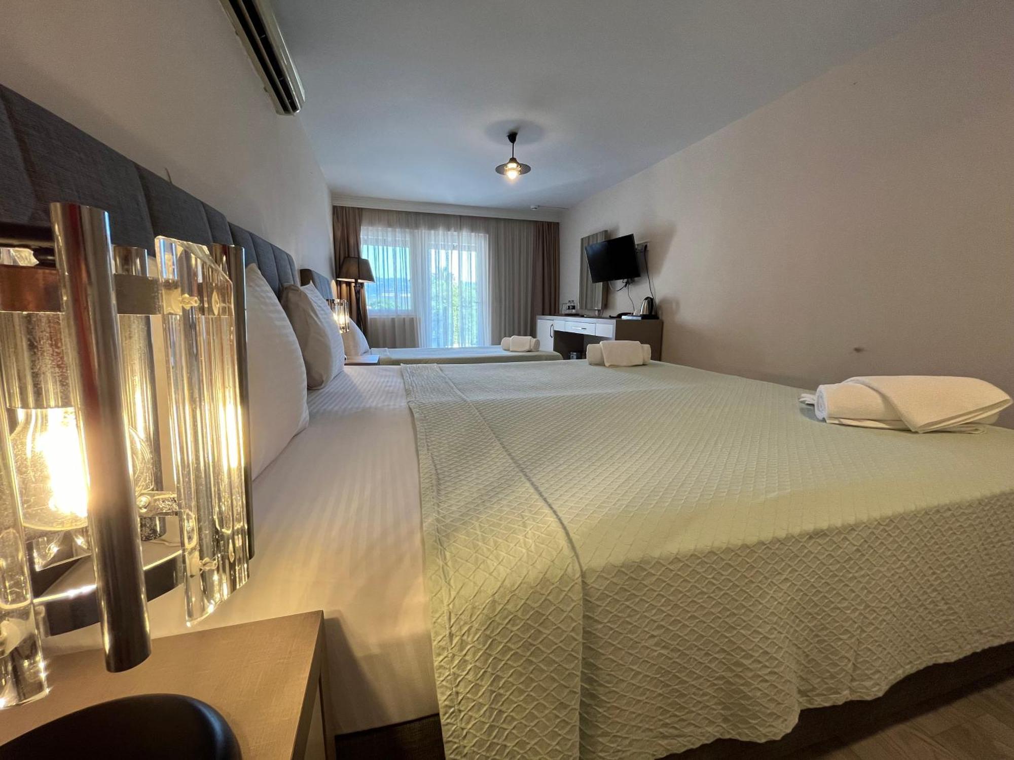 Farrys Boutique Hotel & Beach Club - Yalıkavak Buitenkant foto